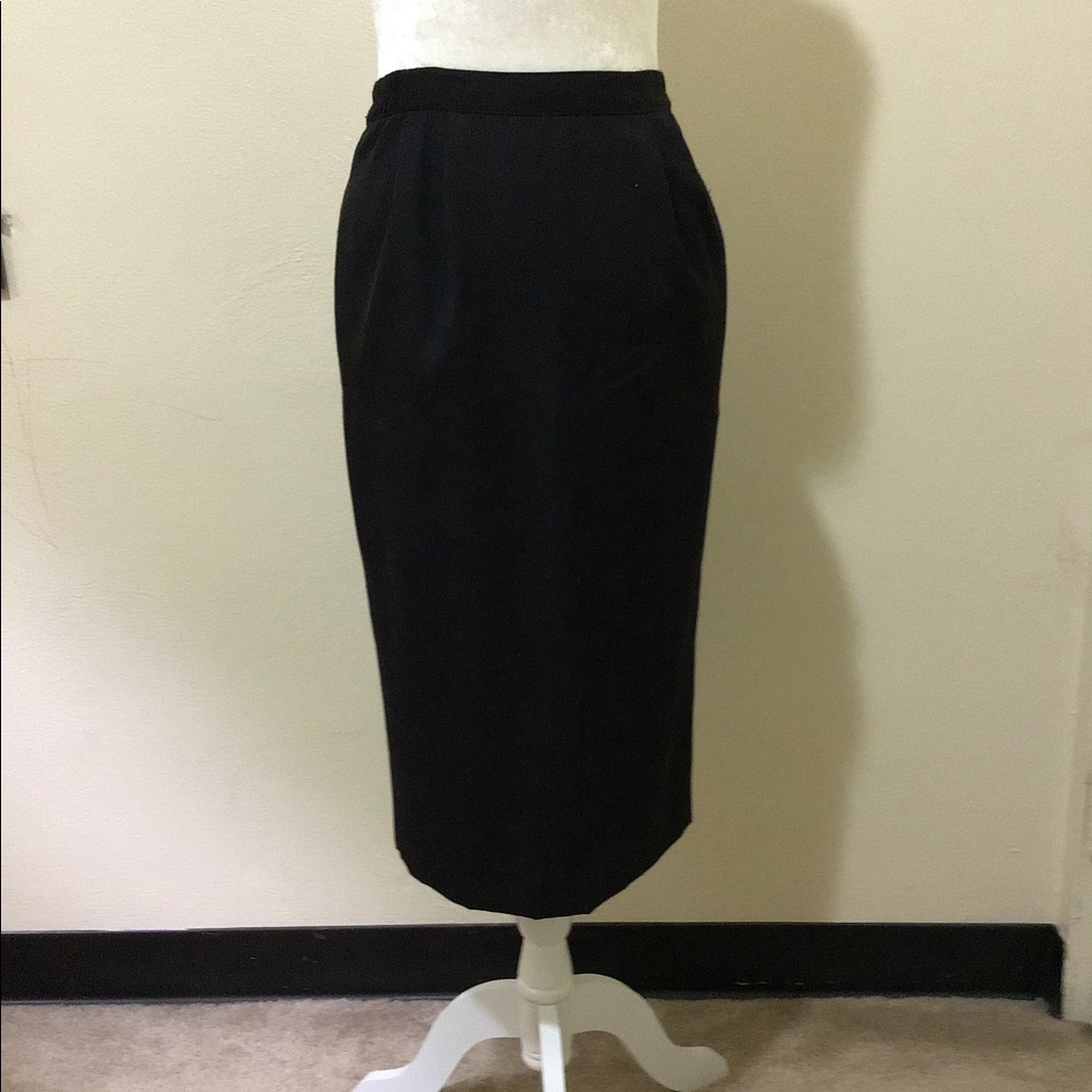 Black skirt